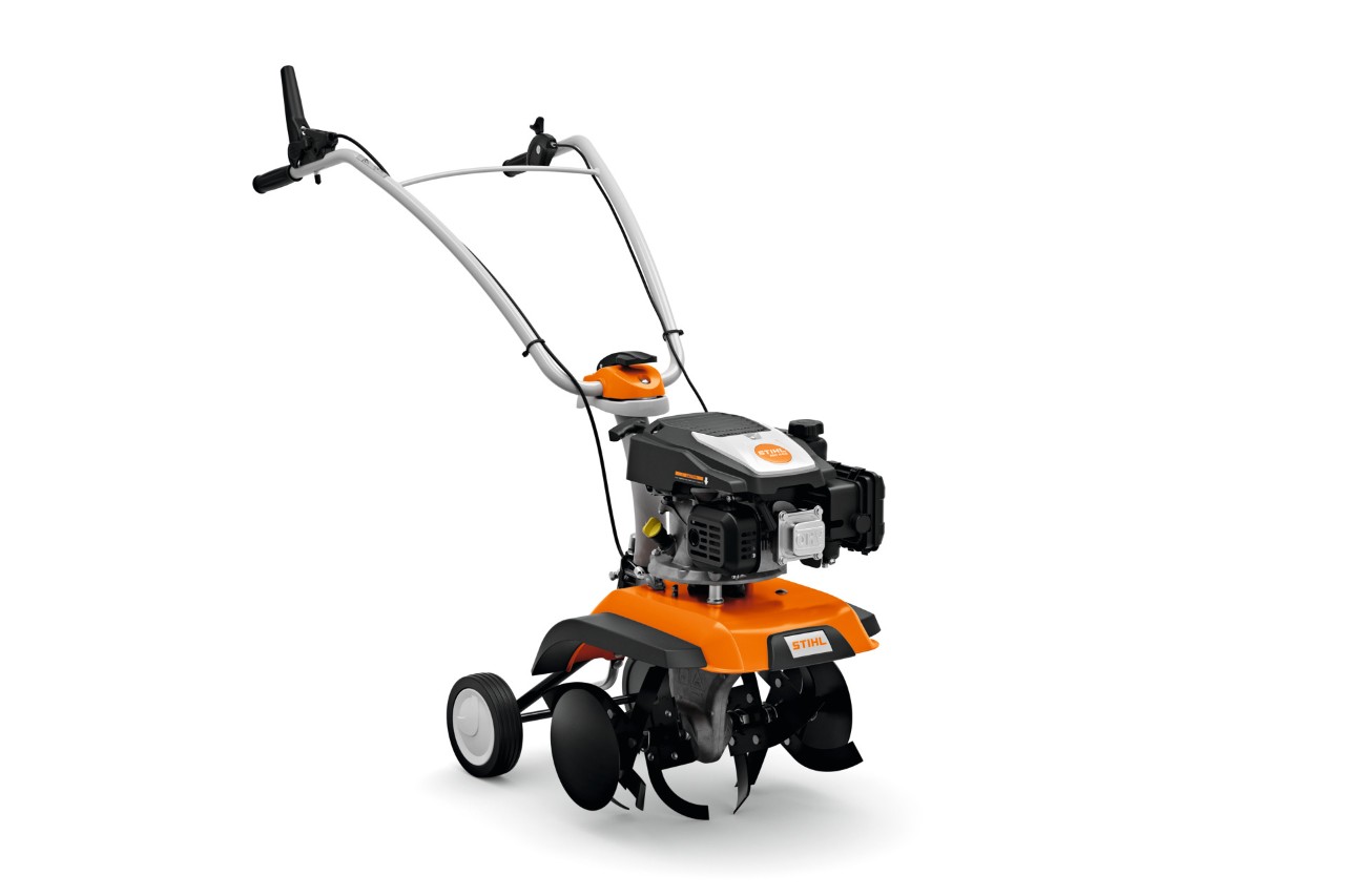 Motobineuse STIHL MH 685 sur fond blanc